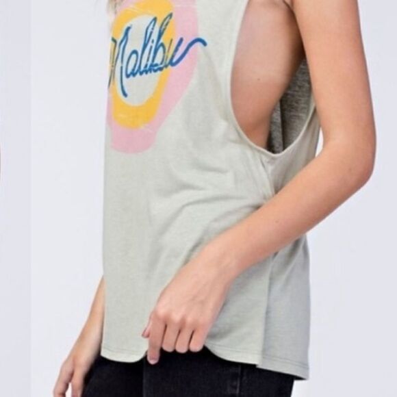 Graphic Print Muscle Tank Top - Picture 10 of 14